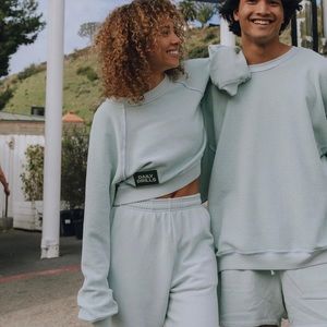 Daily Drills Cropped crewneck in Surf